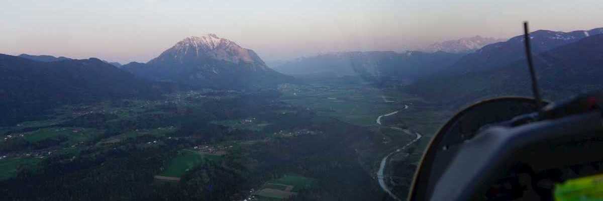 Flugwegposition um 17:53:18: Aufgenommen in der Nähe von Gemeinde St. Stefan im Gailtal, Österreich in 1197 Meter